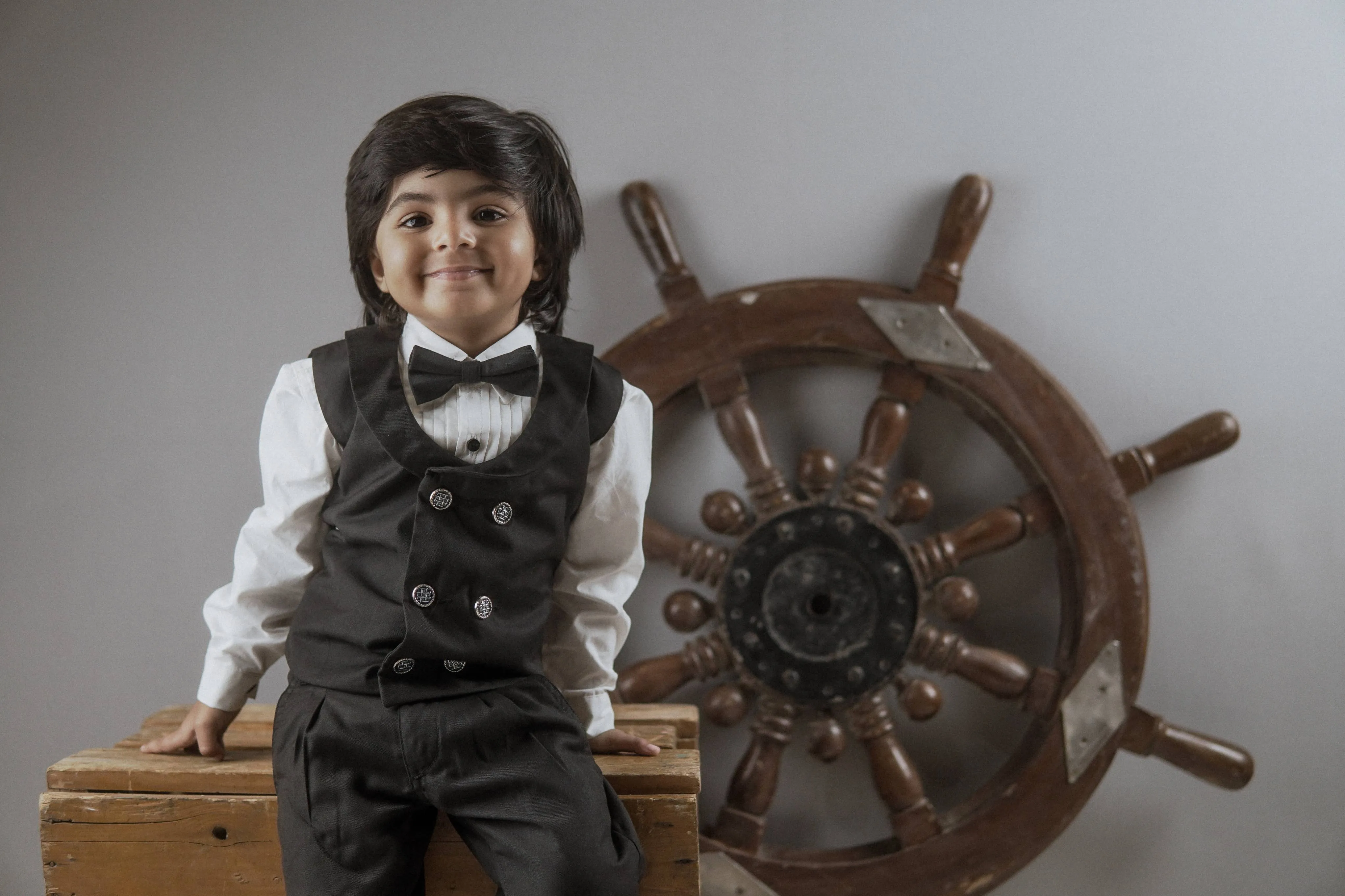 BLACK DOUBLE BUTTONED WAISTCOAT & PANTS SUIT SET