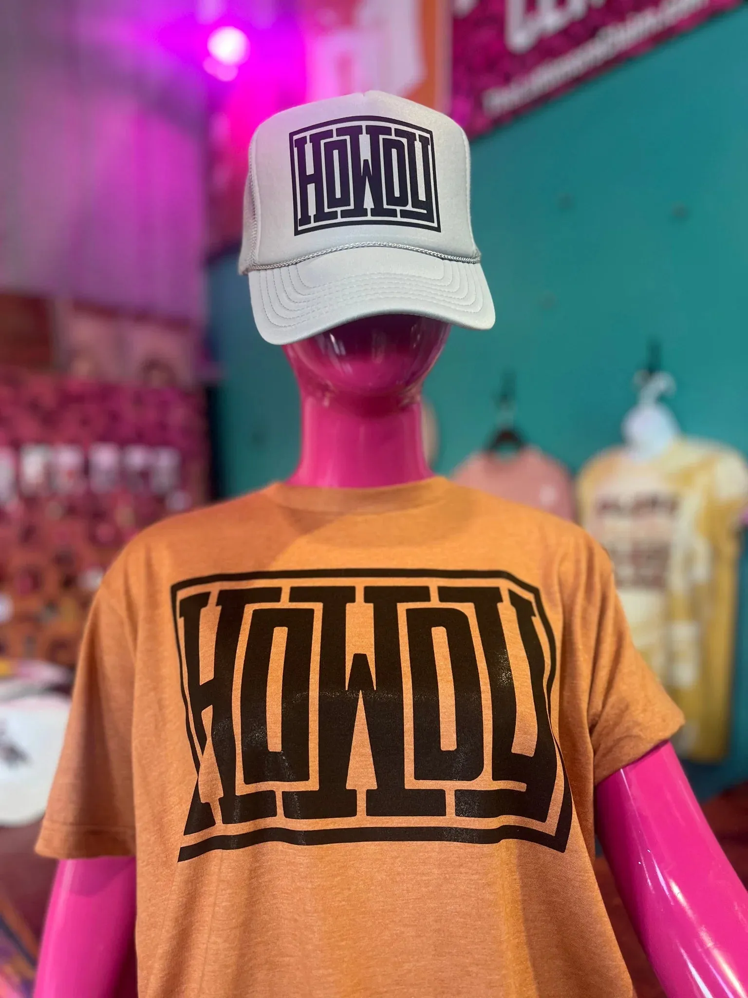 Serif Howdy Tee